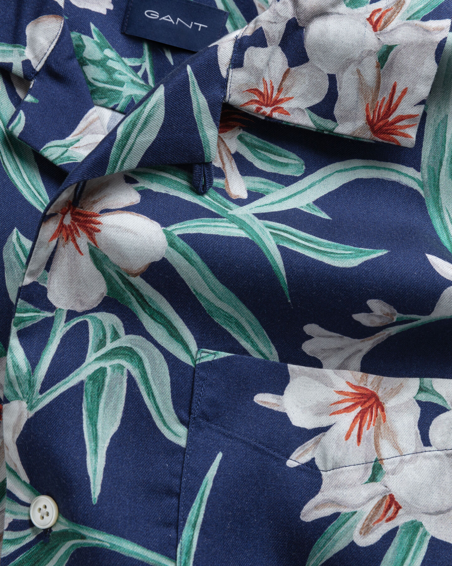 Camisa Relaxed Fit Pure Prep de lyocell, manga corta y estampado de flores