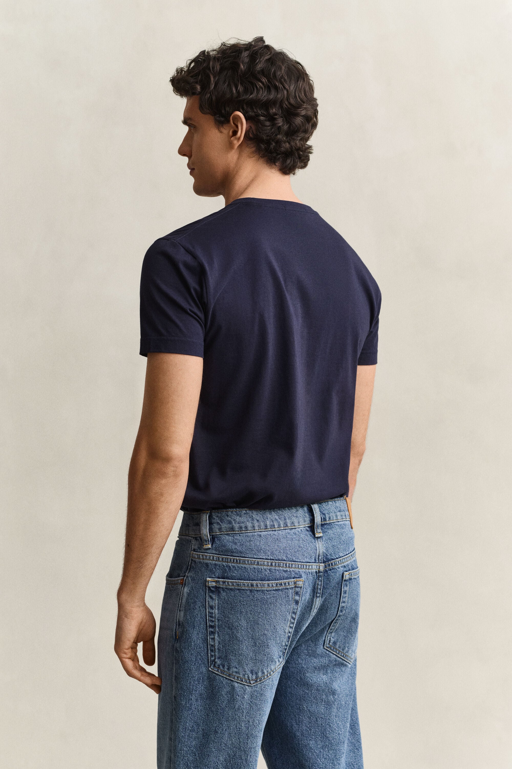 Camiseta Slim Fit Shield