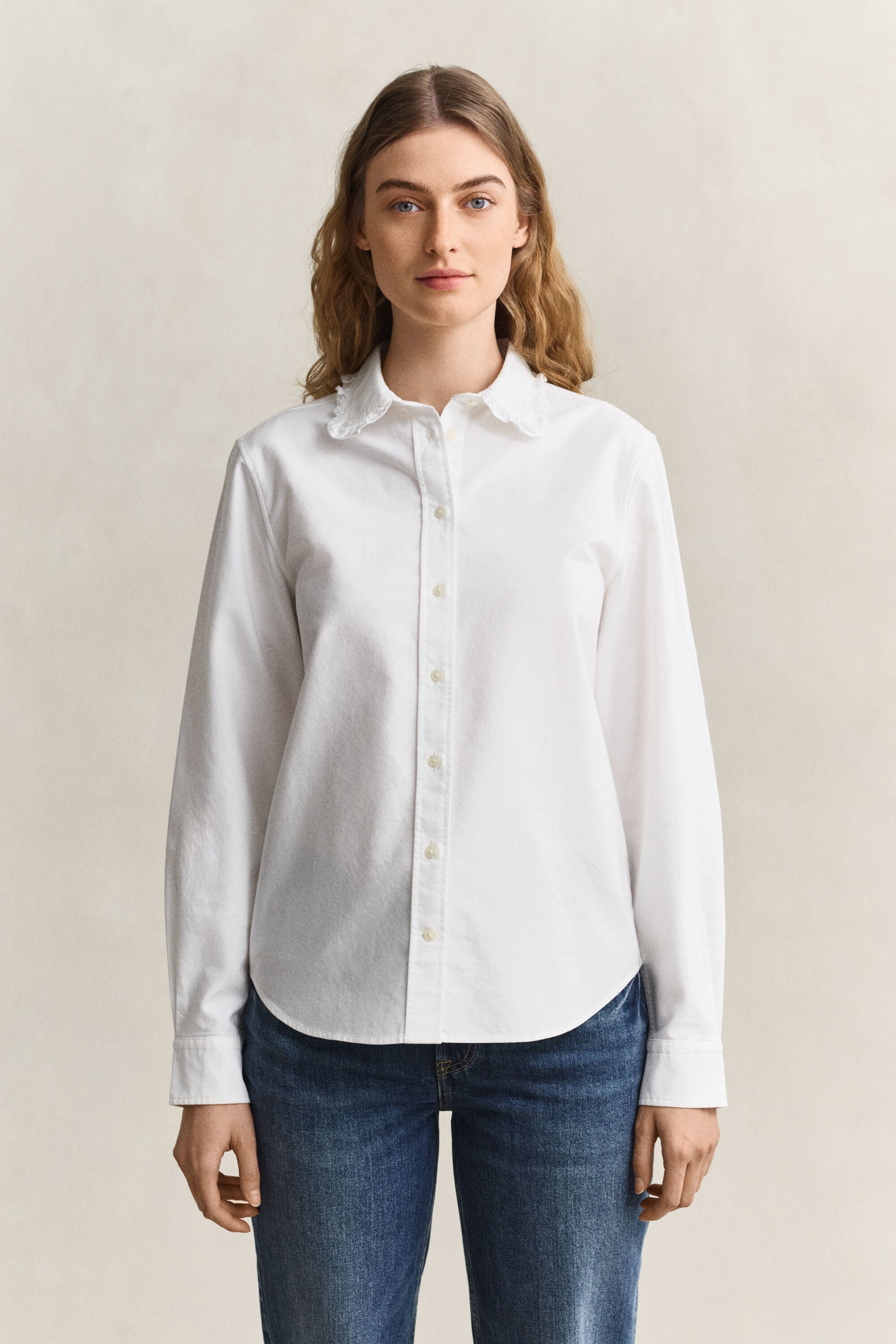 Camisa Oxford clásica con volantes