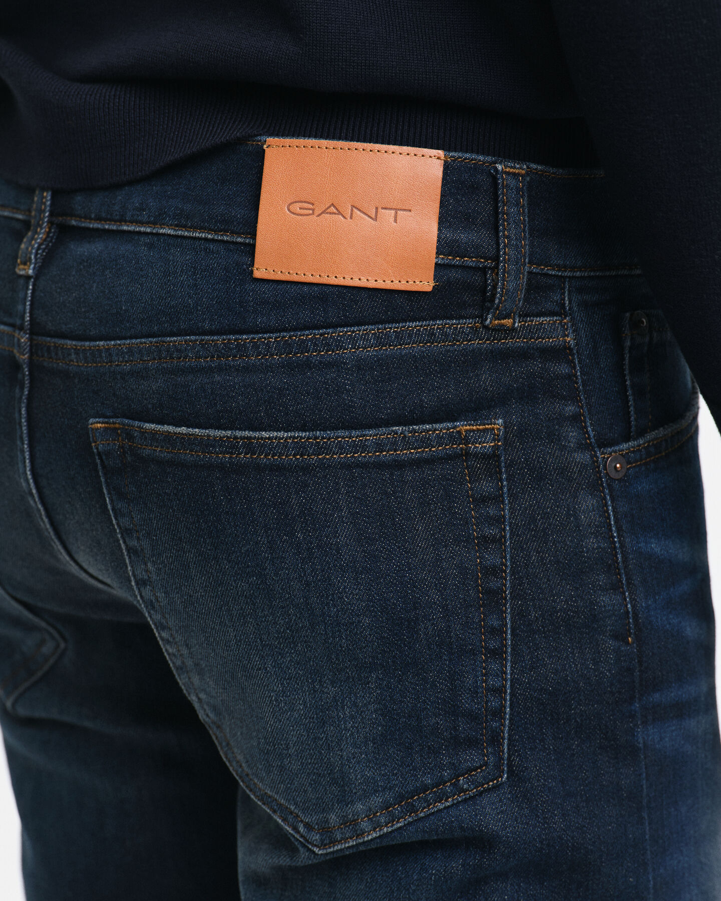 Vaqueros Regular Fit con lavado Archive