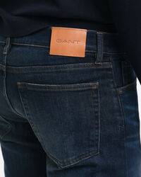 Vaqueros Regular Fit con lavado Archive