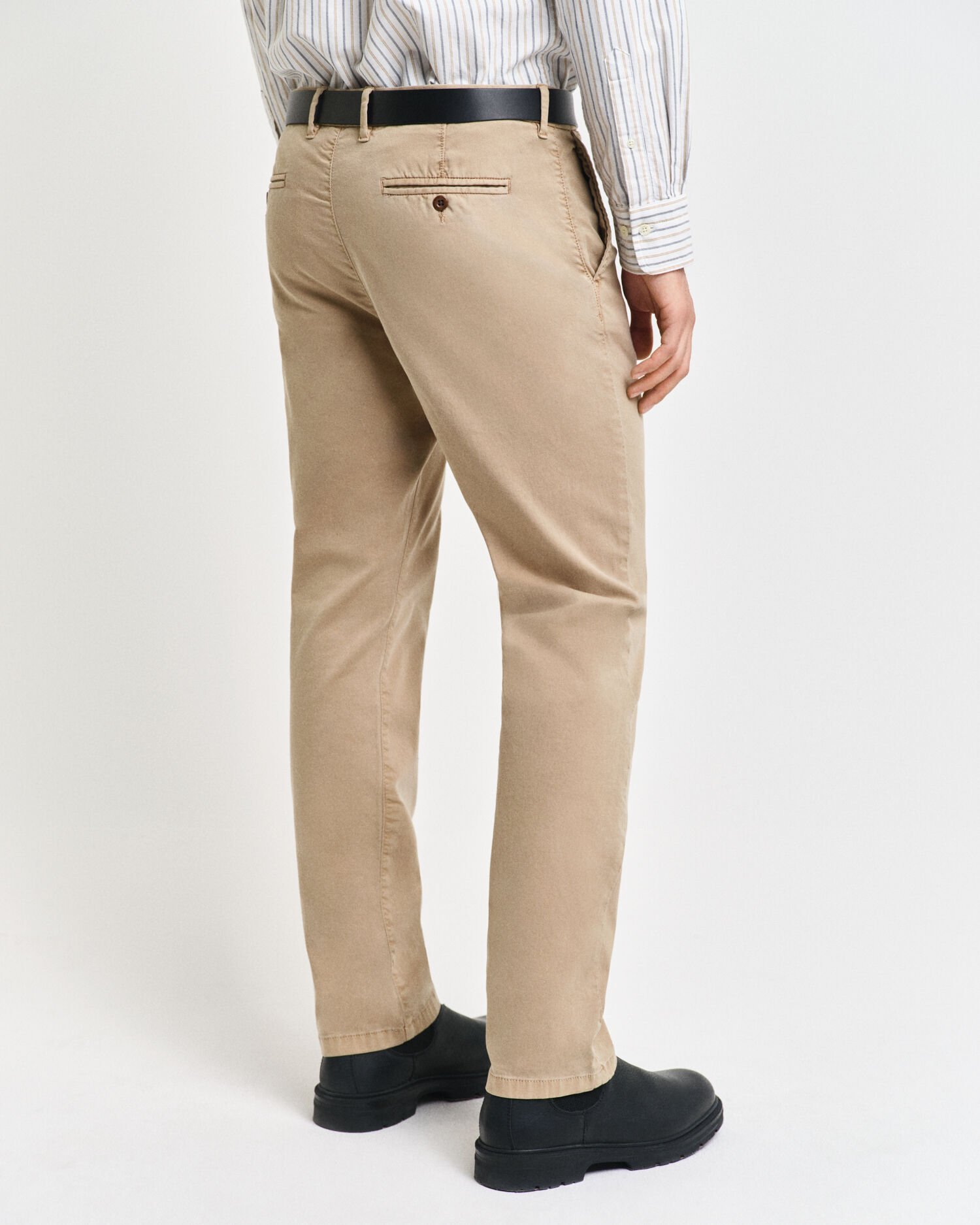 Pantalones chinos estructurados Slim Fit con textura labrada