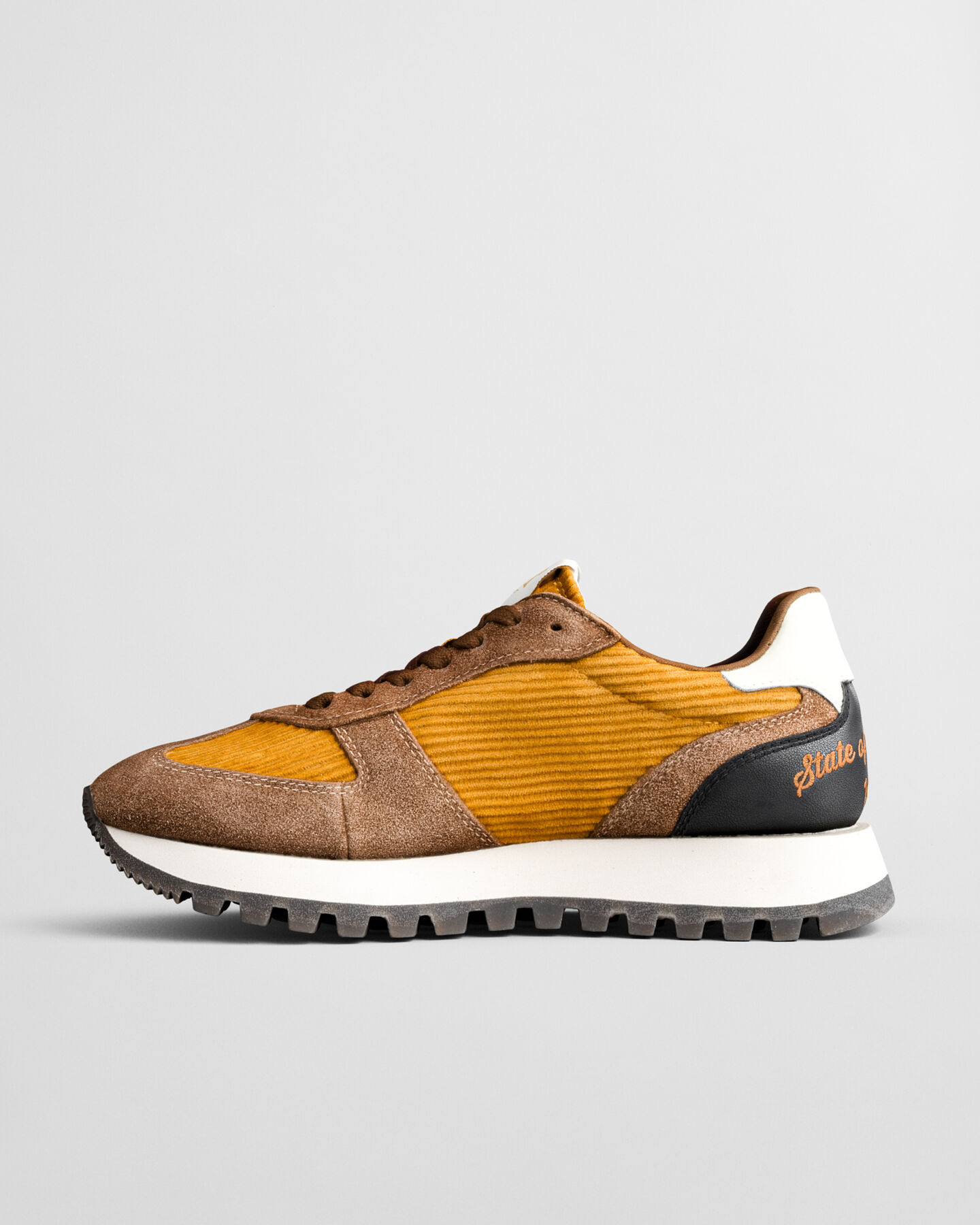 Zapatillas Caffay de pana y ante