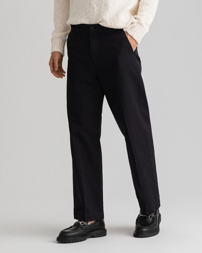 Pantalones chinos de sarga de algod&oacute;n con pernera ancha