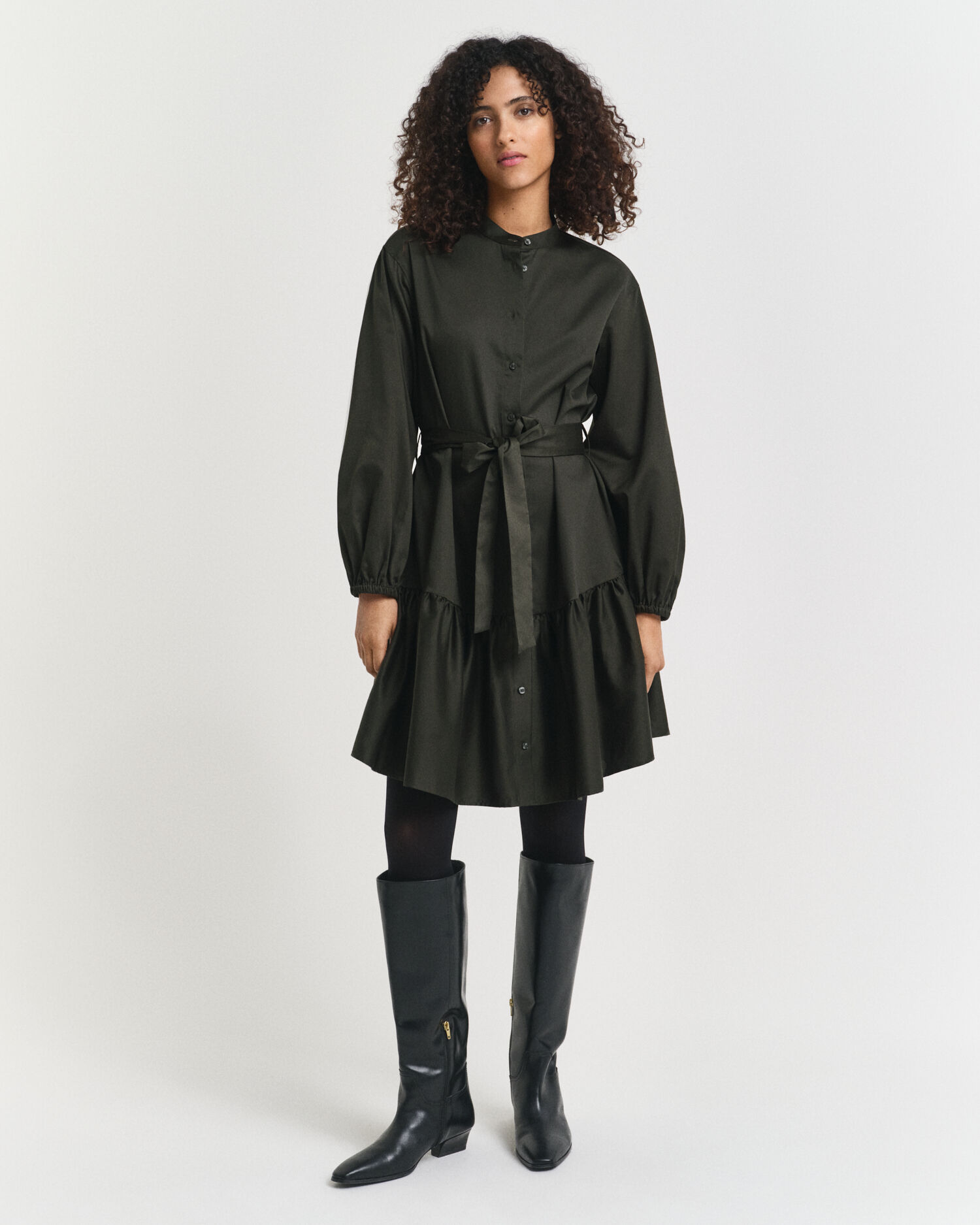 Vestido de manga larga en satén de algodón