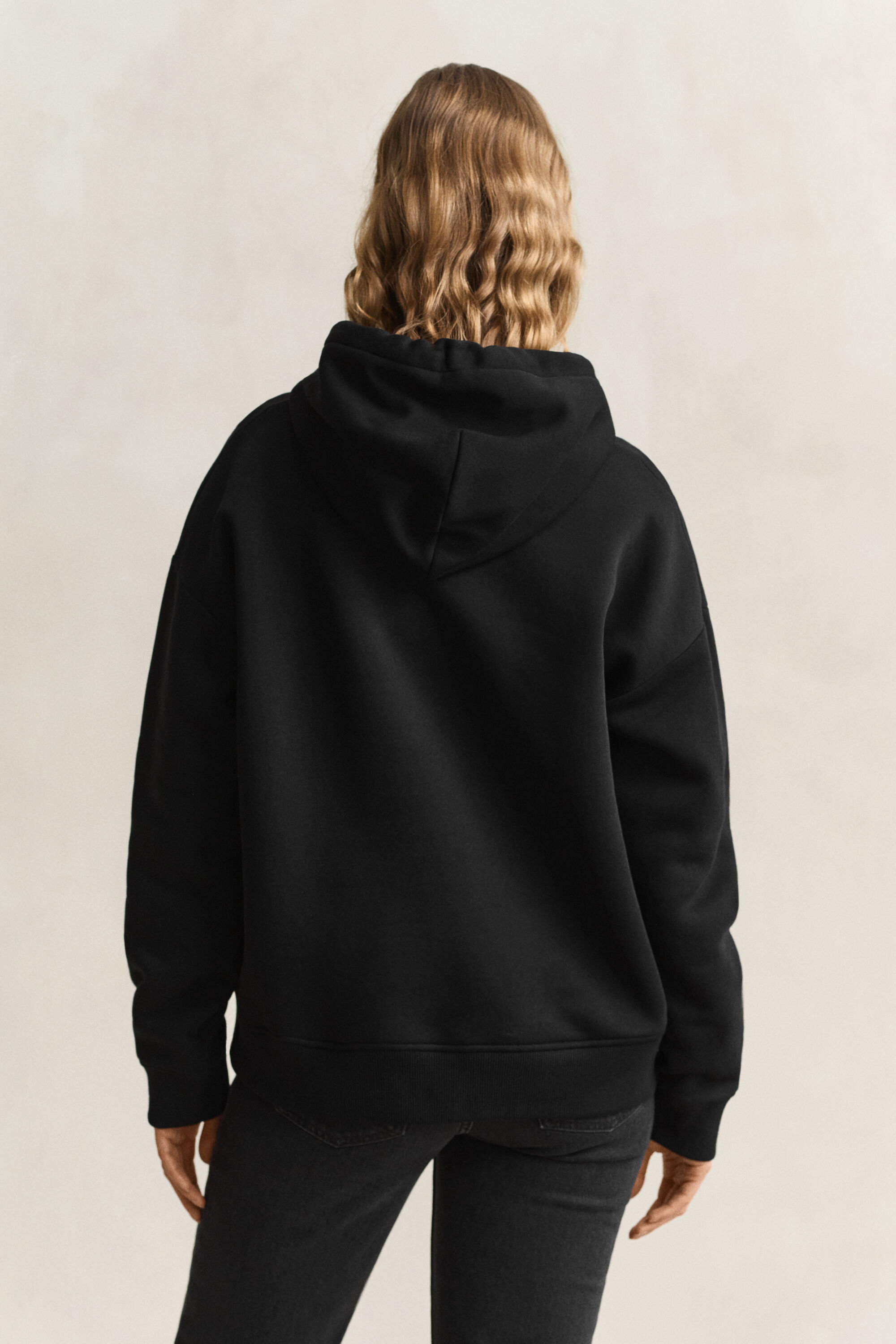 Sudadera con capucha Shield