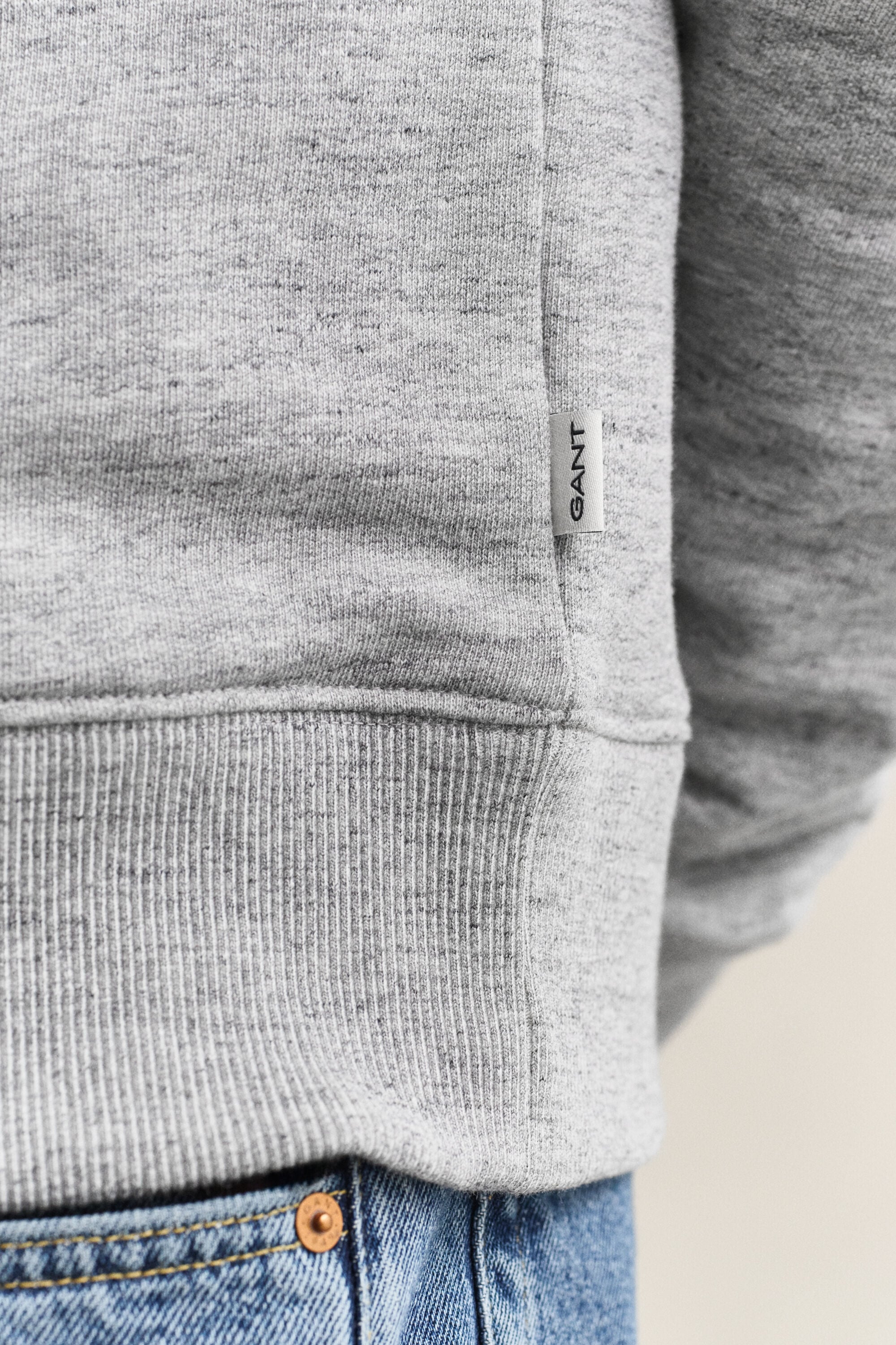 Sudadera jaspeada con cuello redondo
