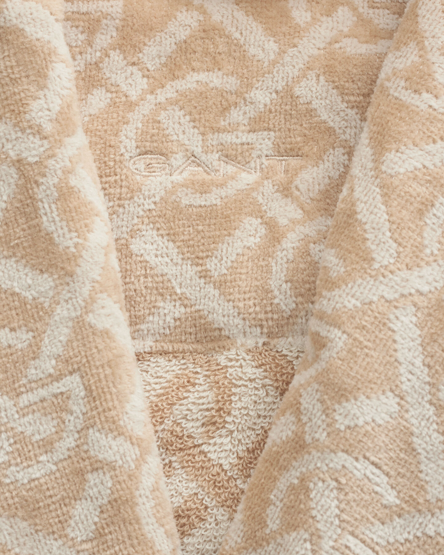 Albornoz G Patterned