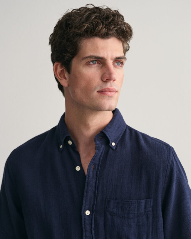 Camisa Regular Fit de manga corta de algod&oacute;n y lino con textura