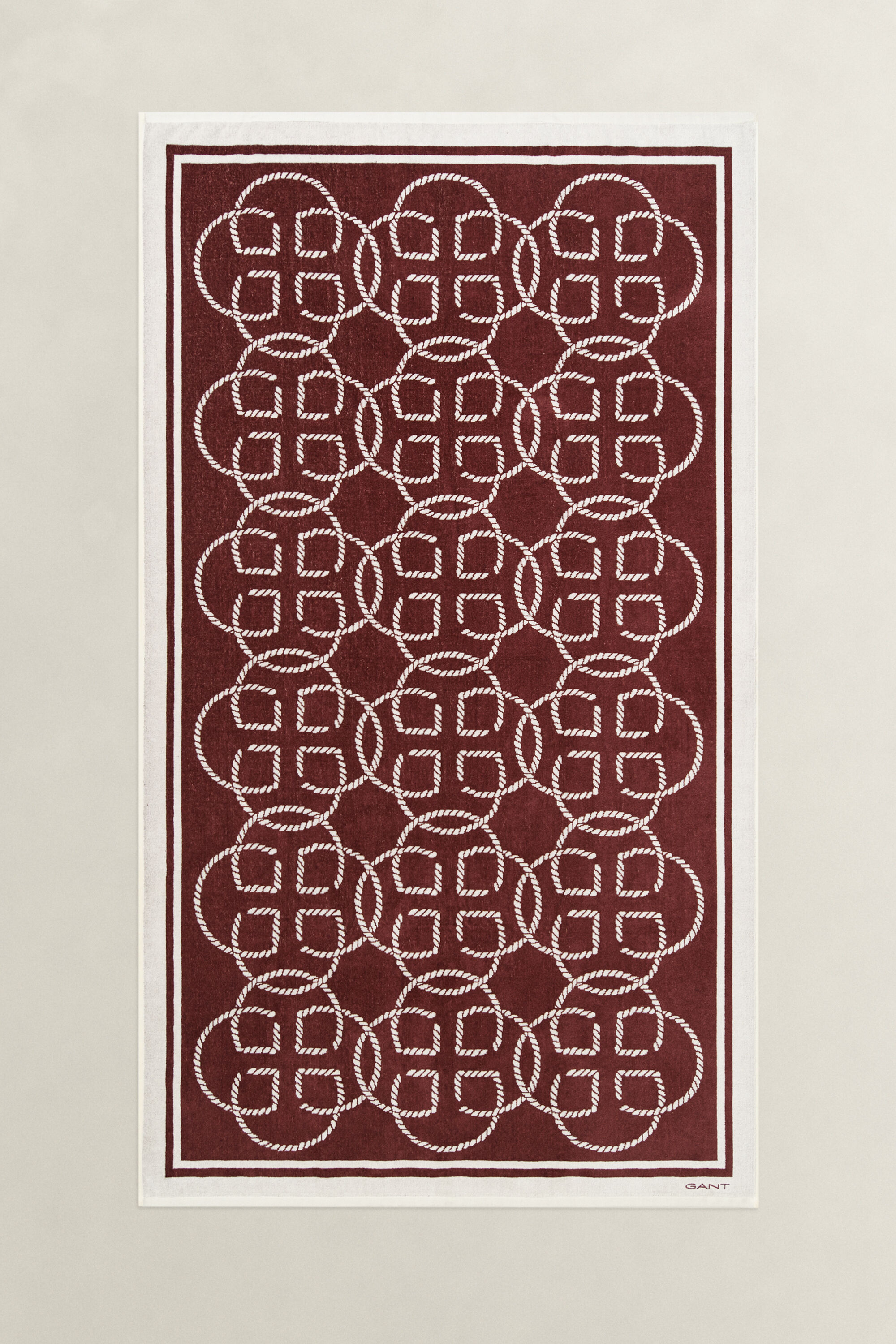 Toalla de playa con estampado Monogram