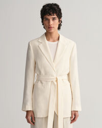 Americana Regular Fit Fluid con cintur&oacute;n