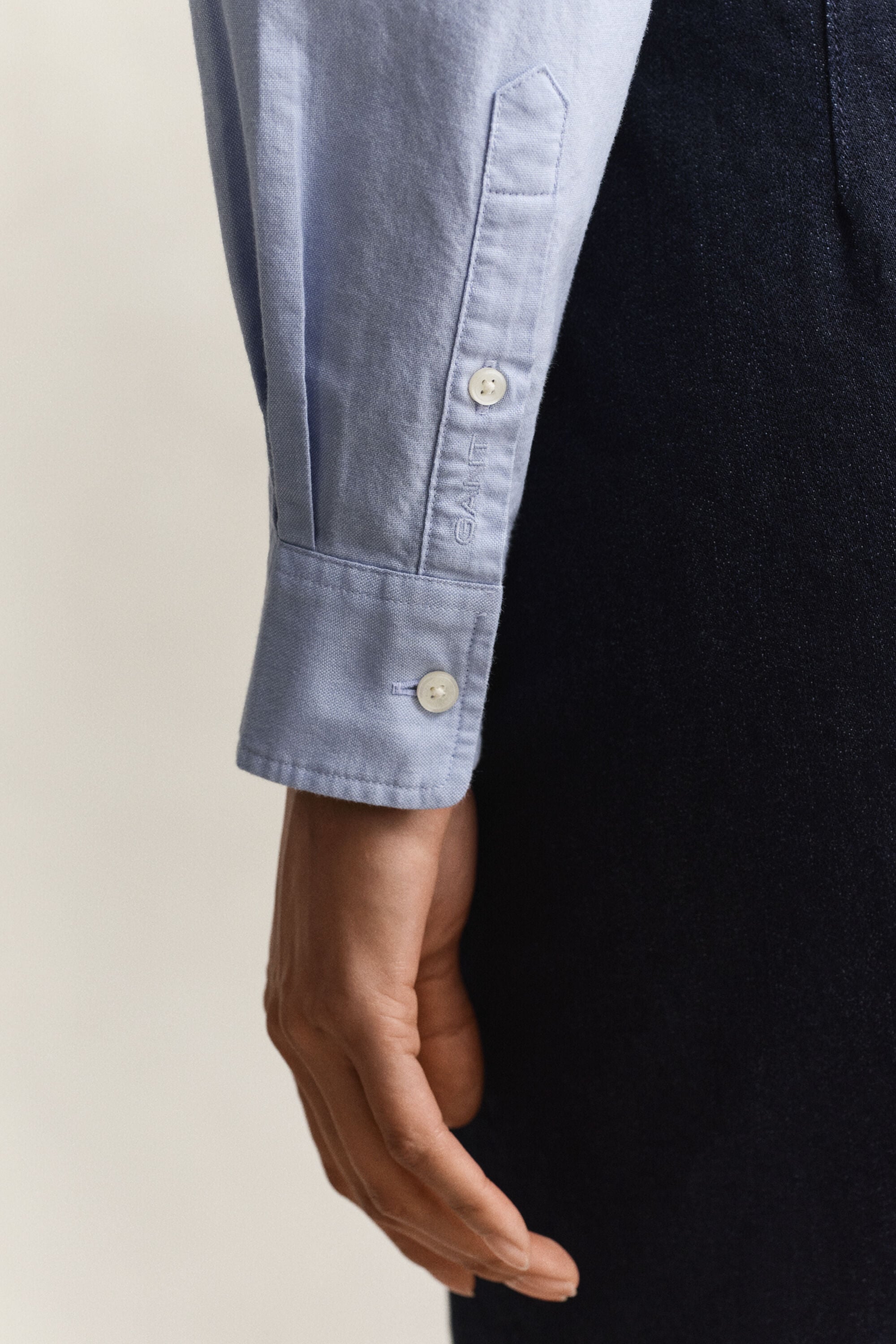 Camisa Oxford clásica con volantes