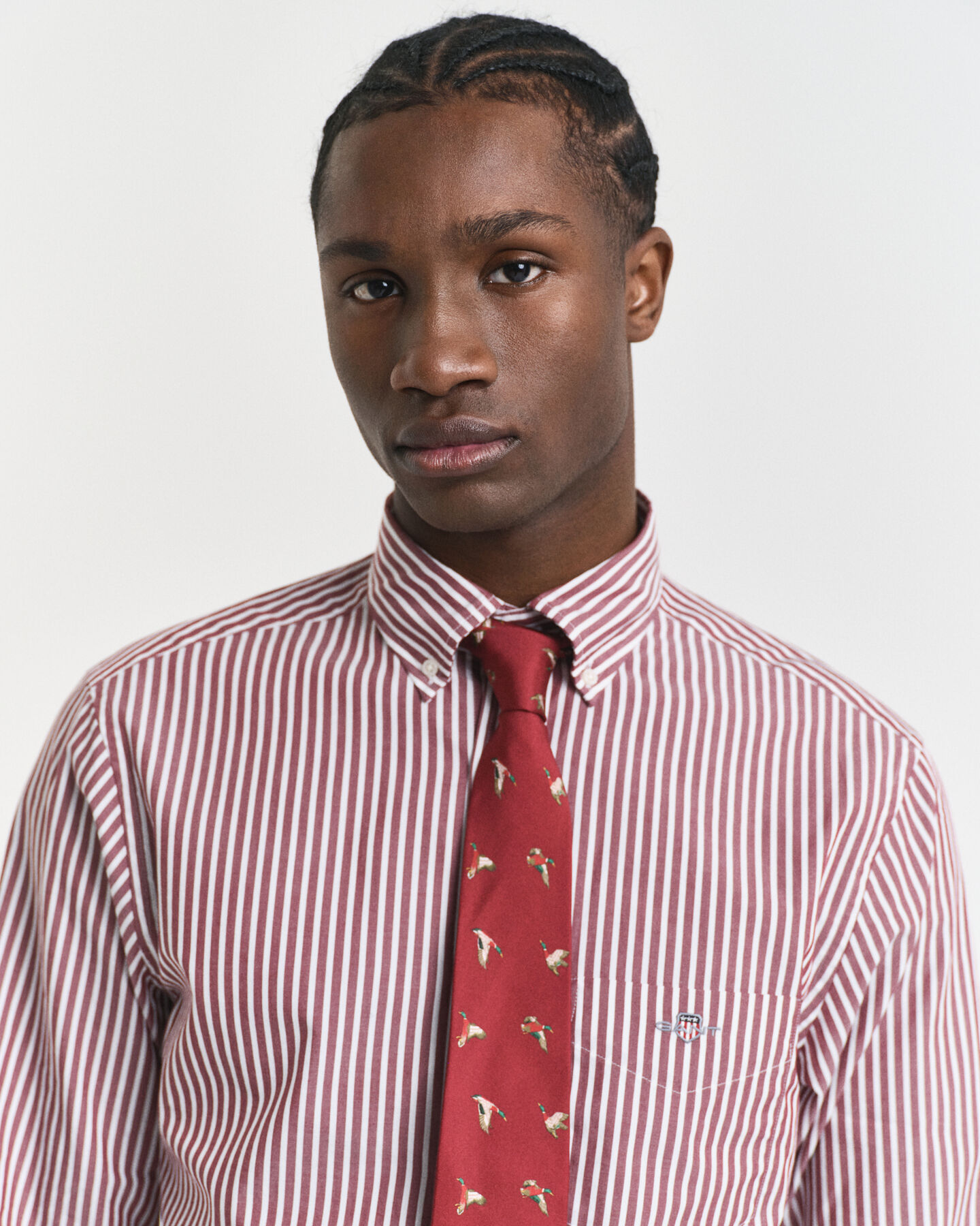 Camisa Regular Fit clásica de popelina a rayas