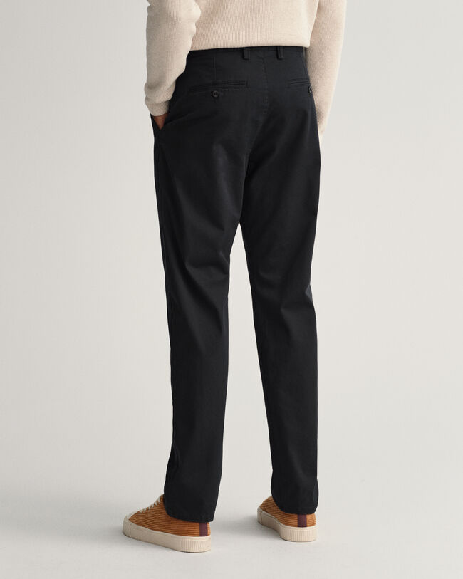 Pantalones chinos Regular Fit de sarga Allister