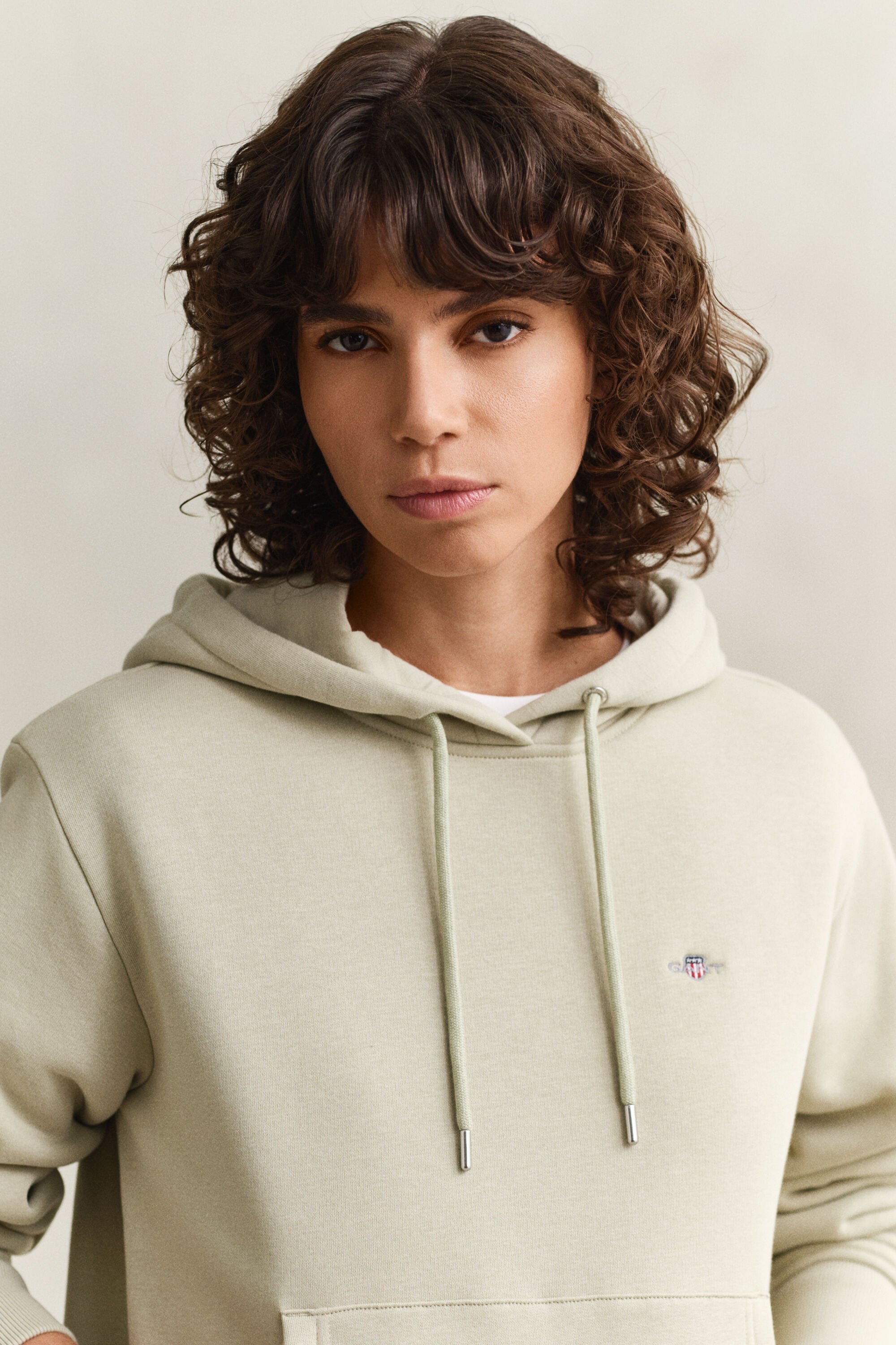 Sudadera con capucha Shield