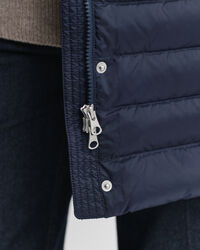 Abrigo de plumón ligero