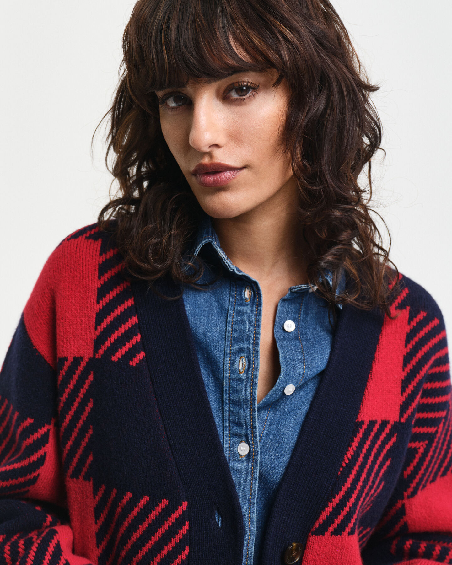 Cárdigan con cuello de pico y cuadros grandes