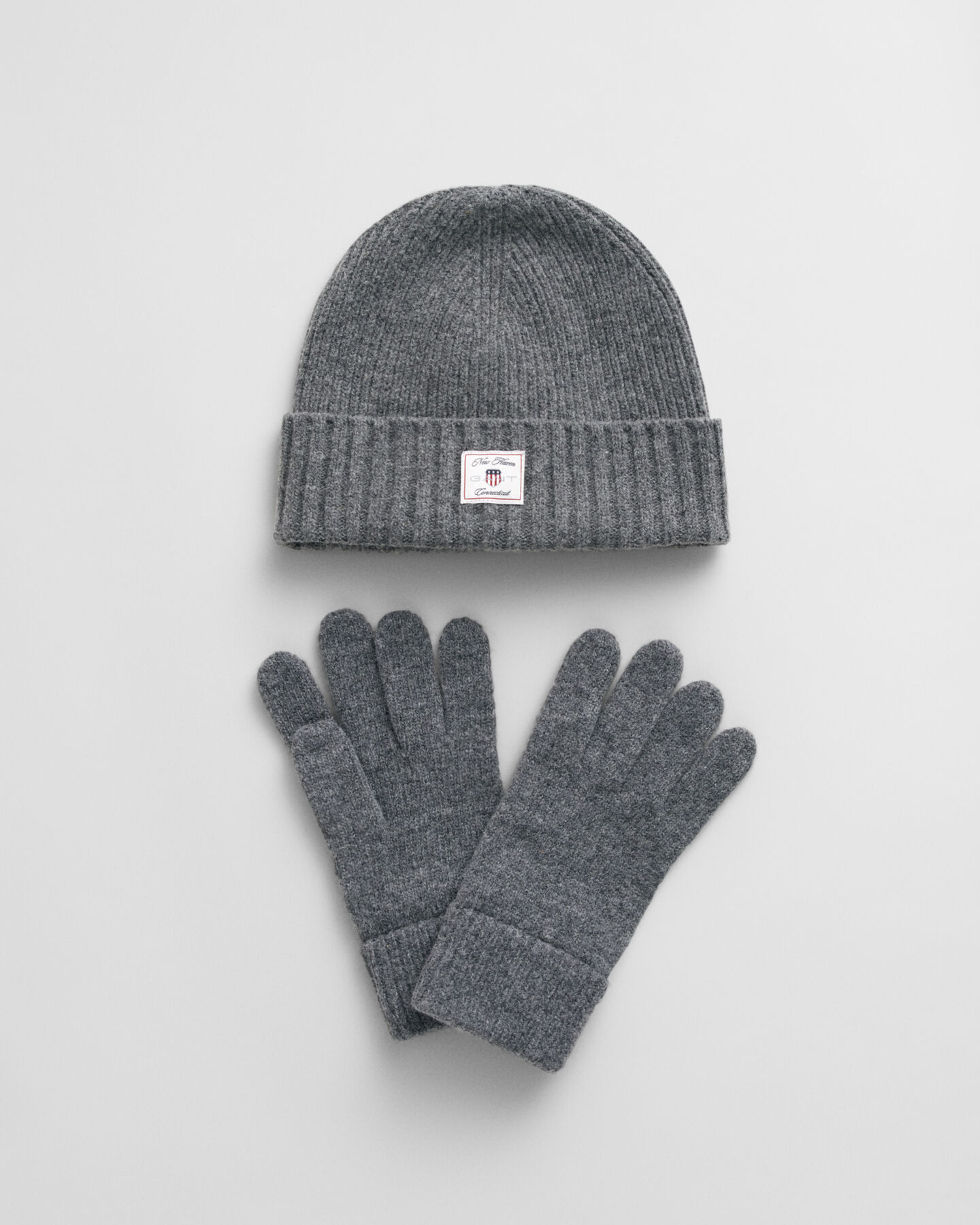 Set de regalo con gorro y guantes