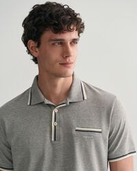 Polo de piqu&eacute; con ribete en dos colores