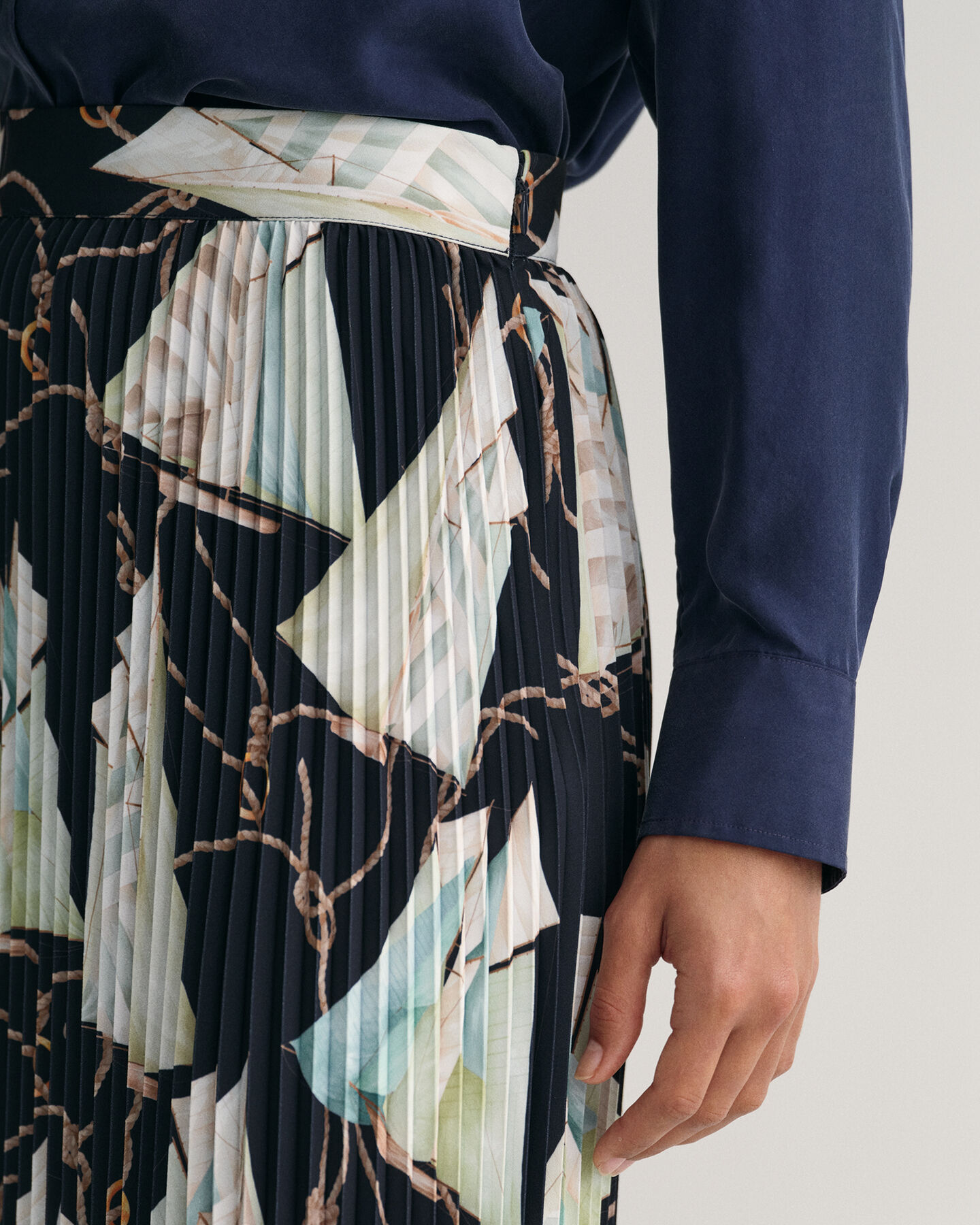Falda plisada con estampado Sailing