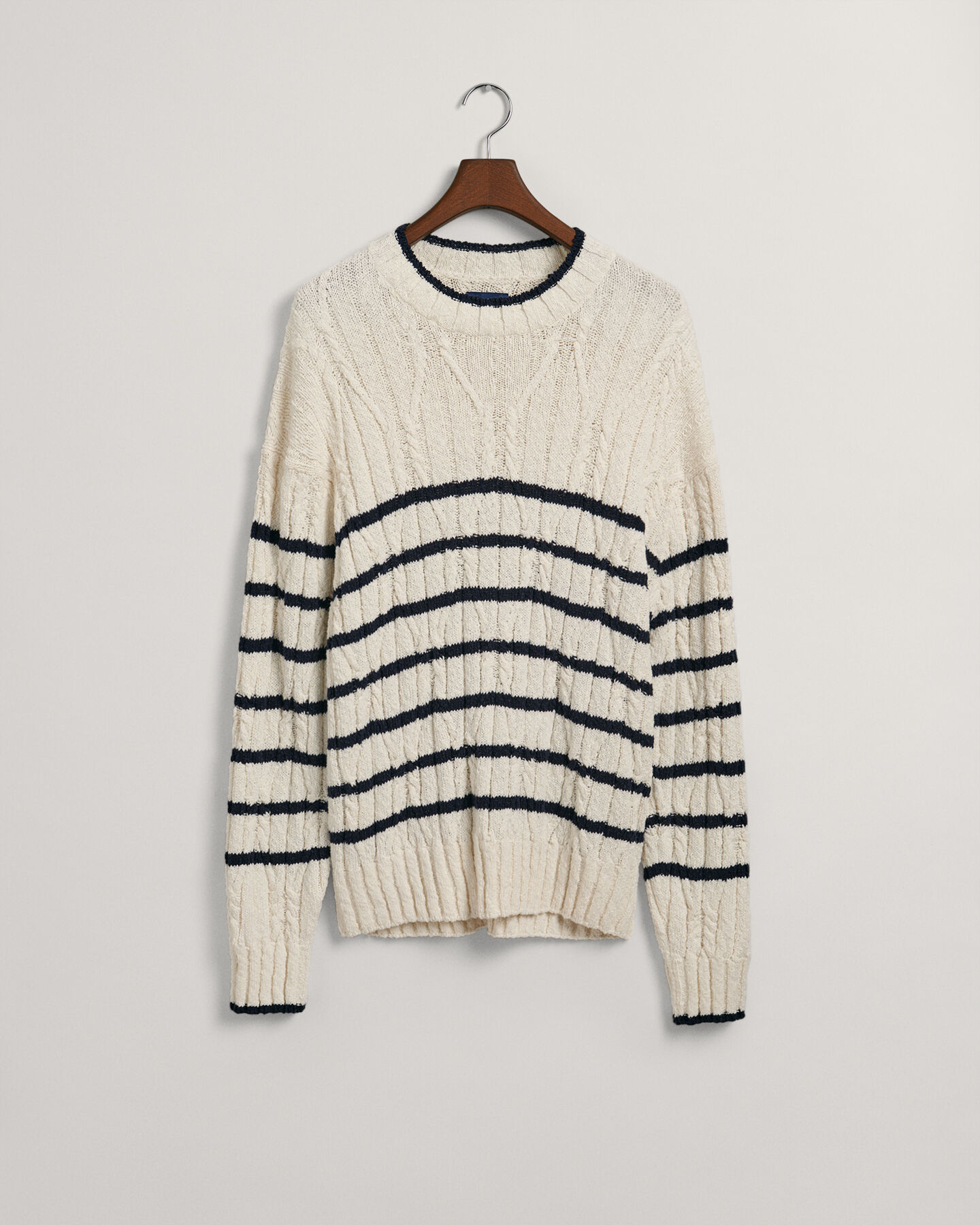 Jersey de cuello redondo y punto de ochos a rayas