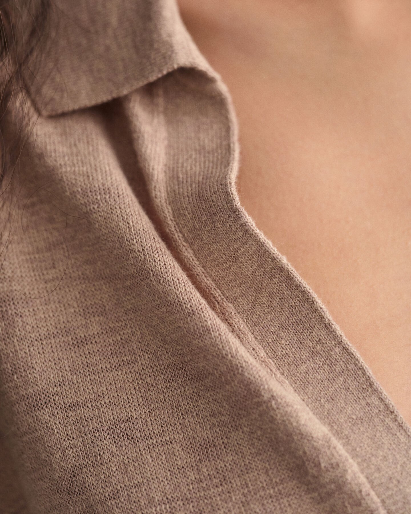 Vestido de mezcla de lino con cuello