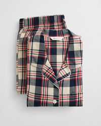 Caja de regalo con pijama de franela