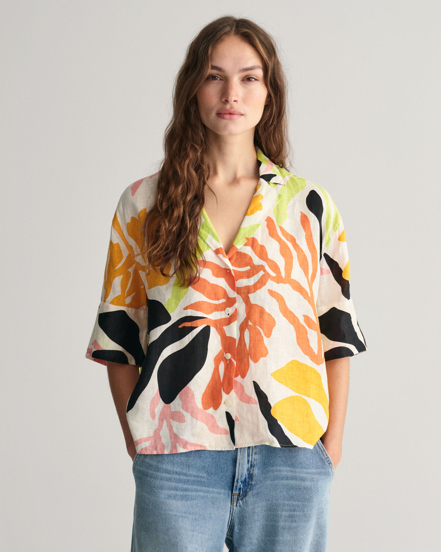 Camisa Relaxed Fit de manga corta en lino Palm Print