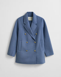 Chaquetón con detalle cosido a mano