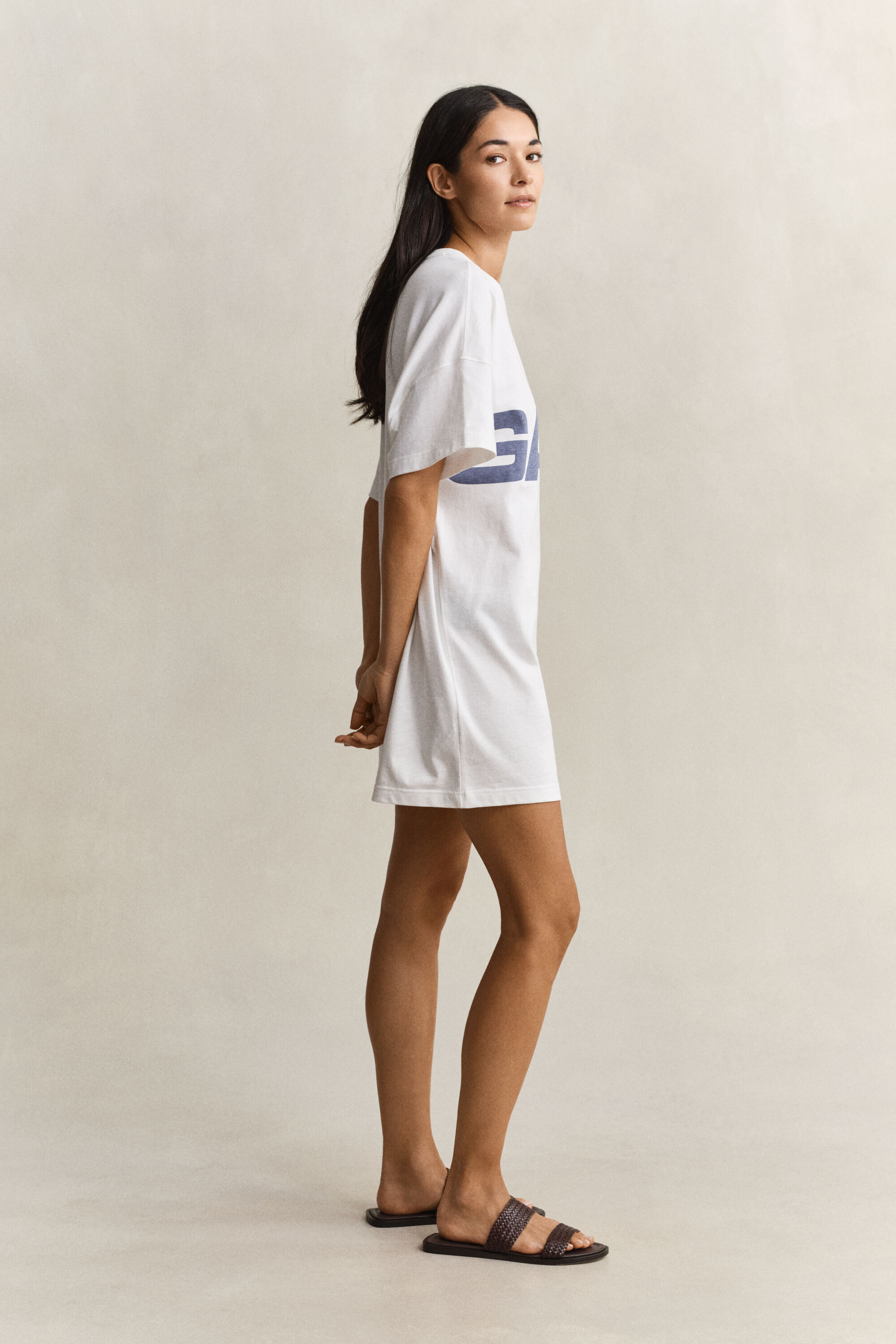 Vestido estilo camiseta con estampado