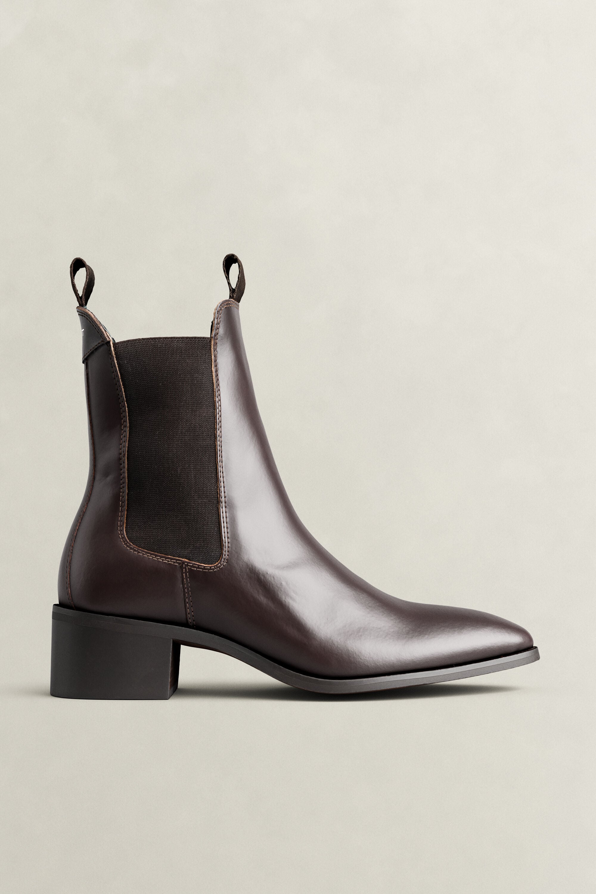 Botines Chelsea St Broomly de piel