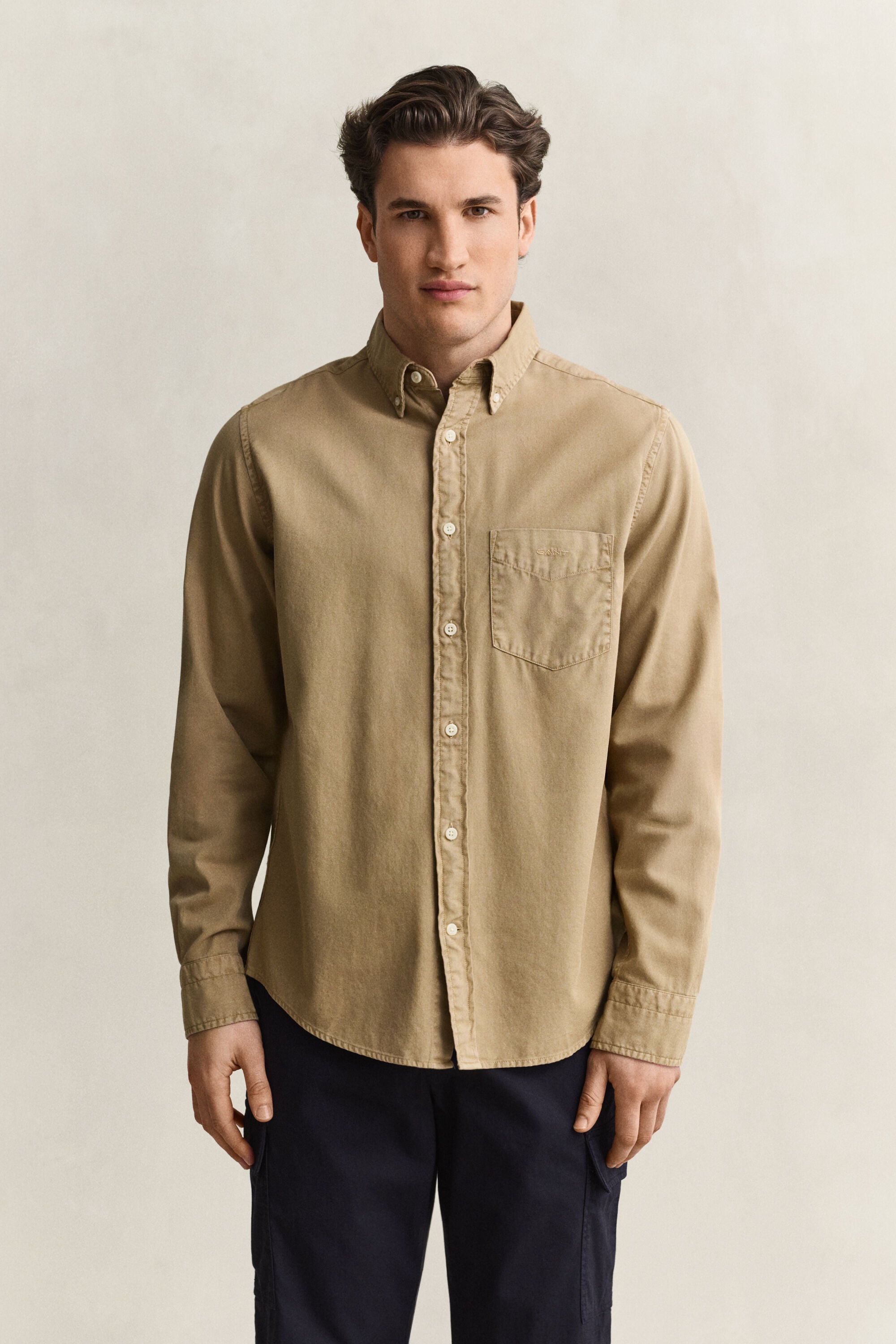 Camisa Regular Fit de sarga