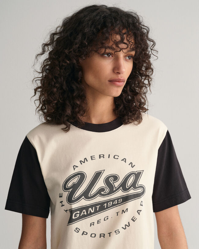 Camiseta Logo con bloques de color