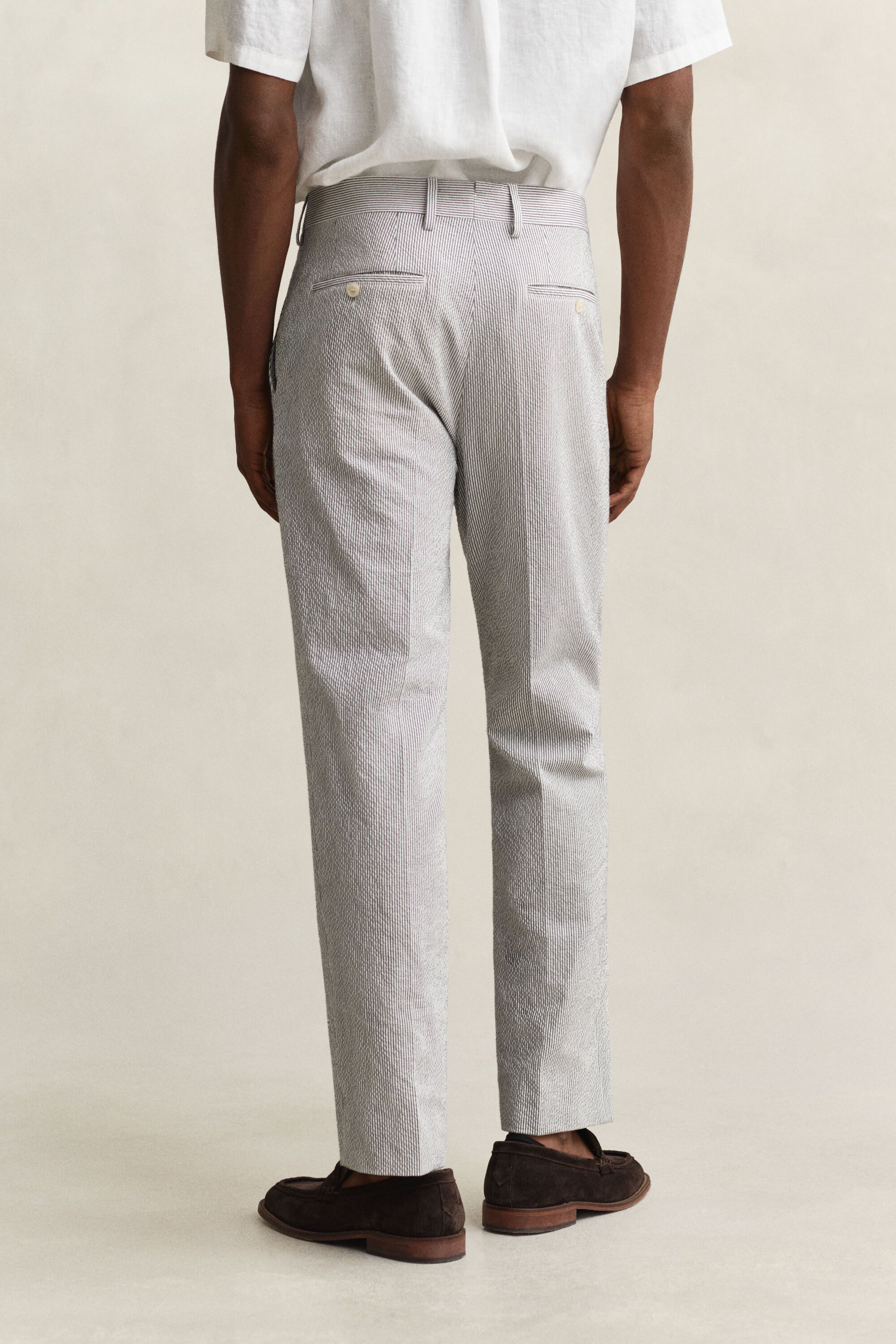 Pantalones de traje en sirsaca