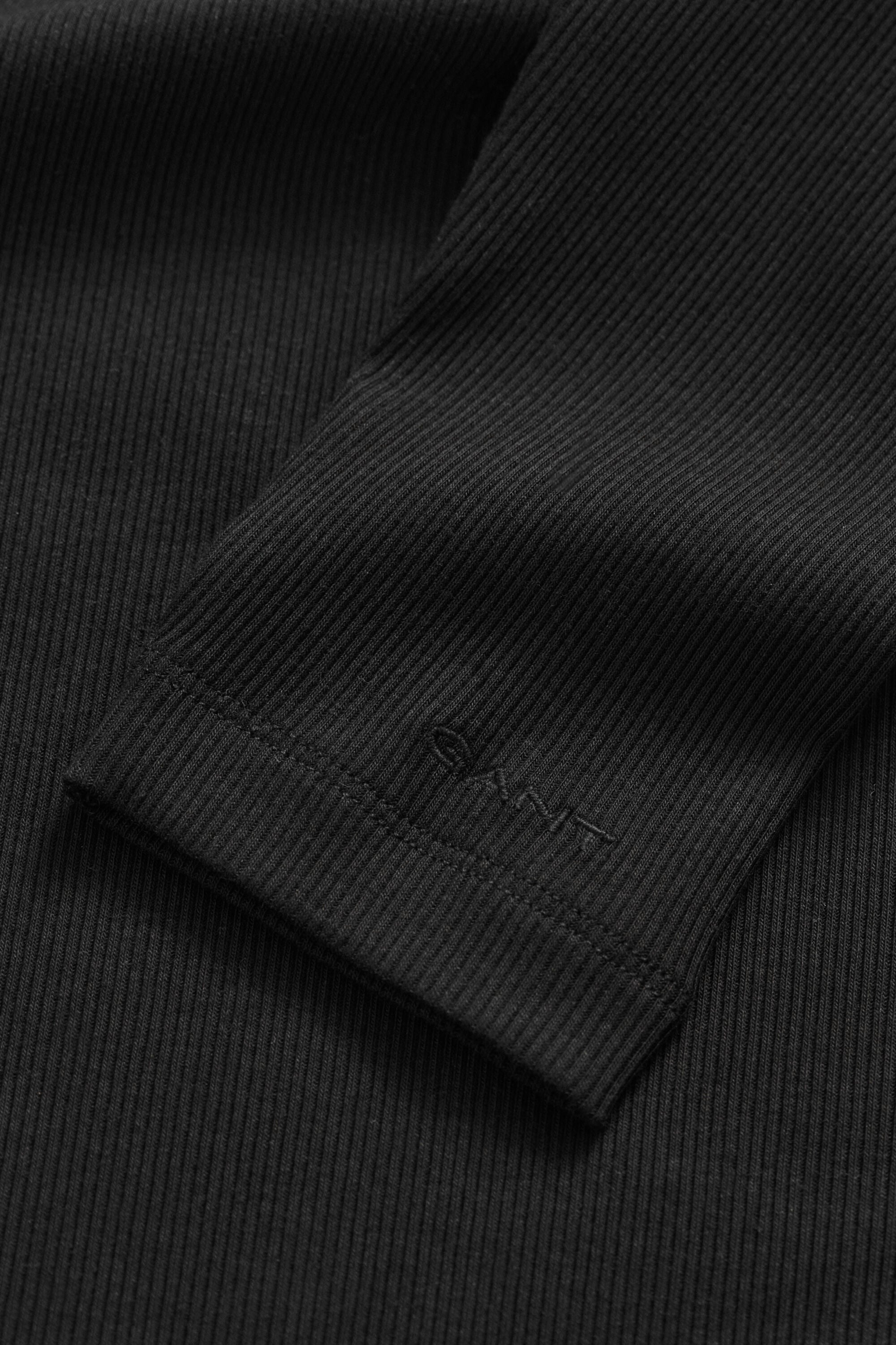 Camiseta acanalada con cuello de cisne