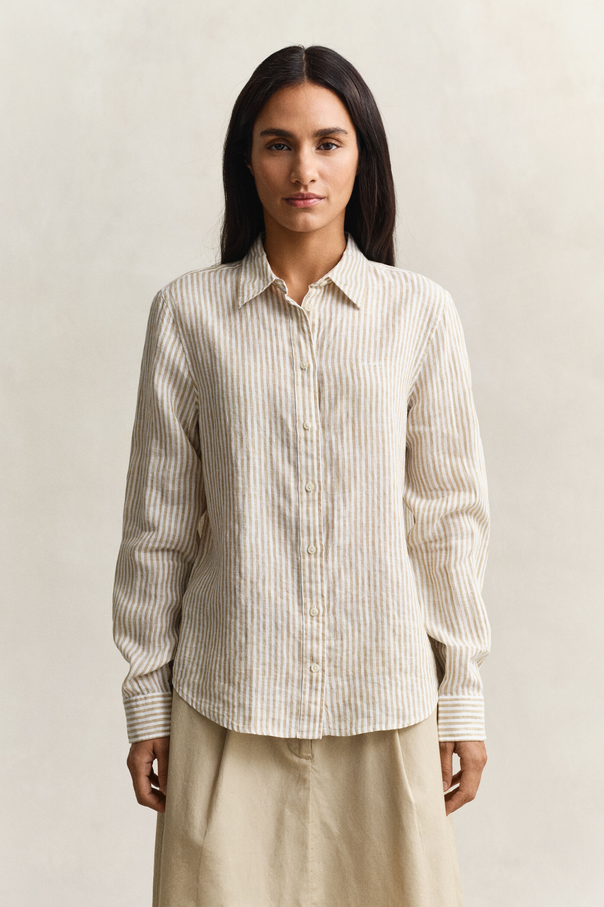 Camisa Regular Fit de lino a rayas
