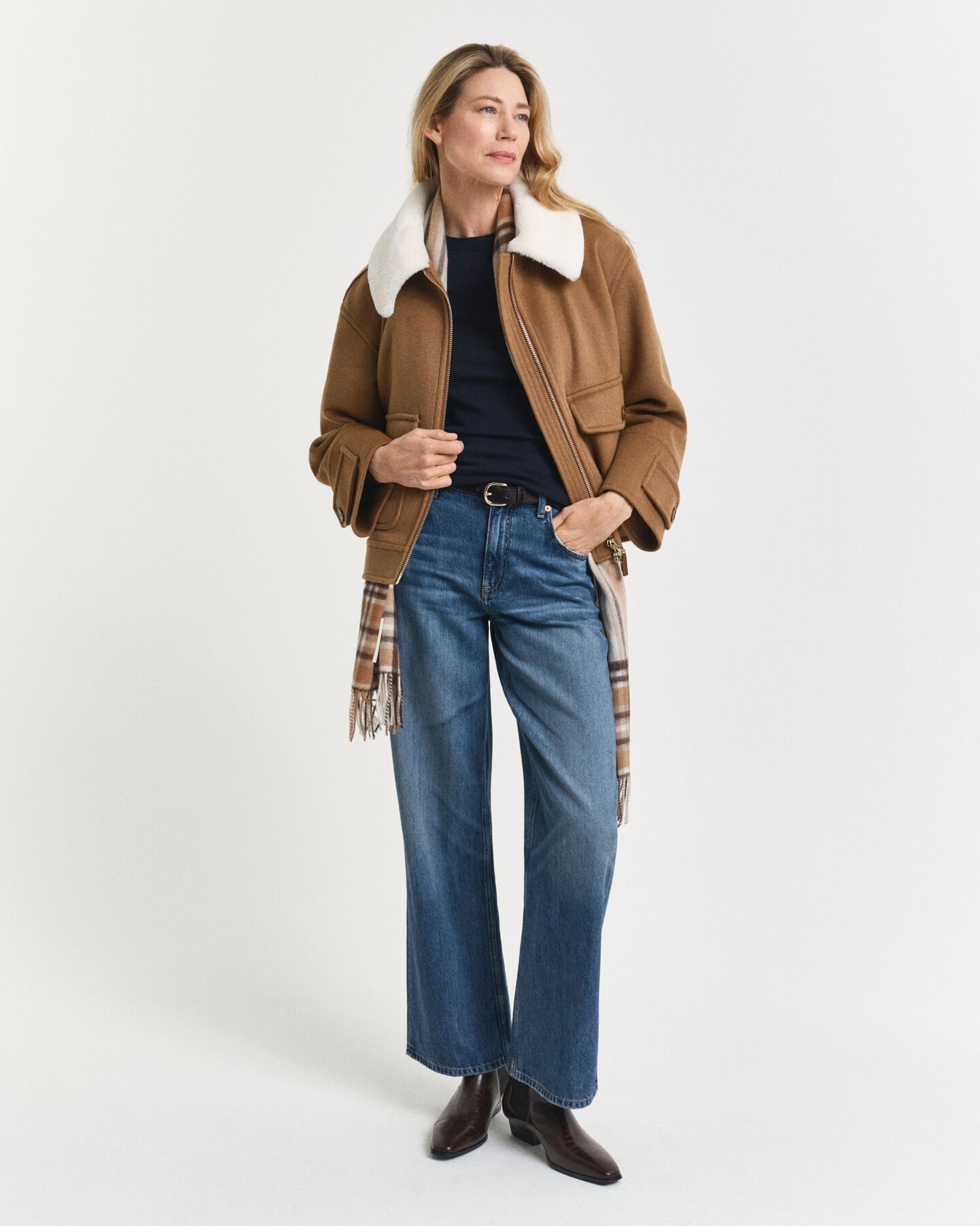 Jersey de cuello redondo en lana merino extrafina