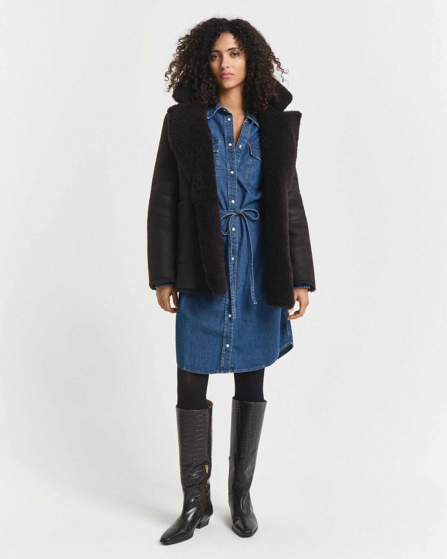 Vestido vaquero con manga abullonada