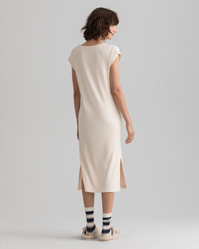 Vestido de punto con aberturas Detail