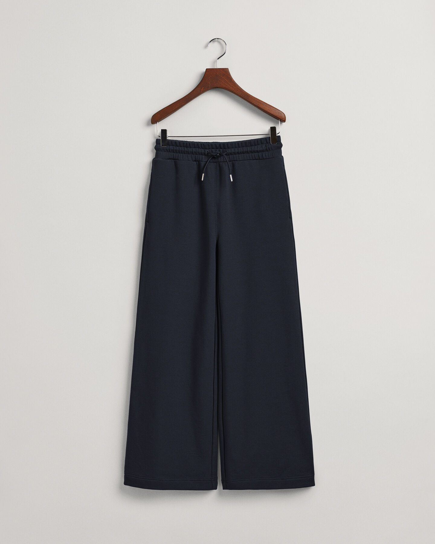 Pantalones de deporte acampanados