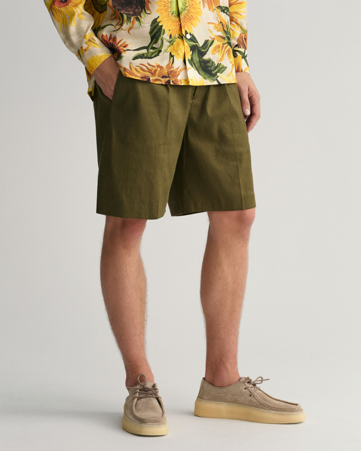 Pantalones cortos de traje en algod&oacute;n y lino