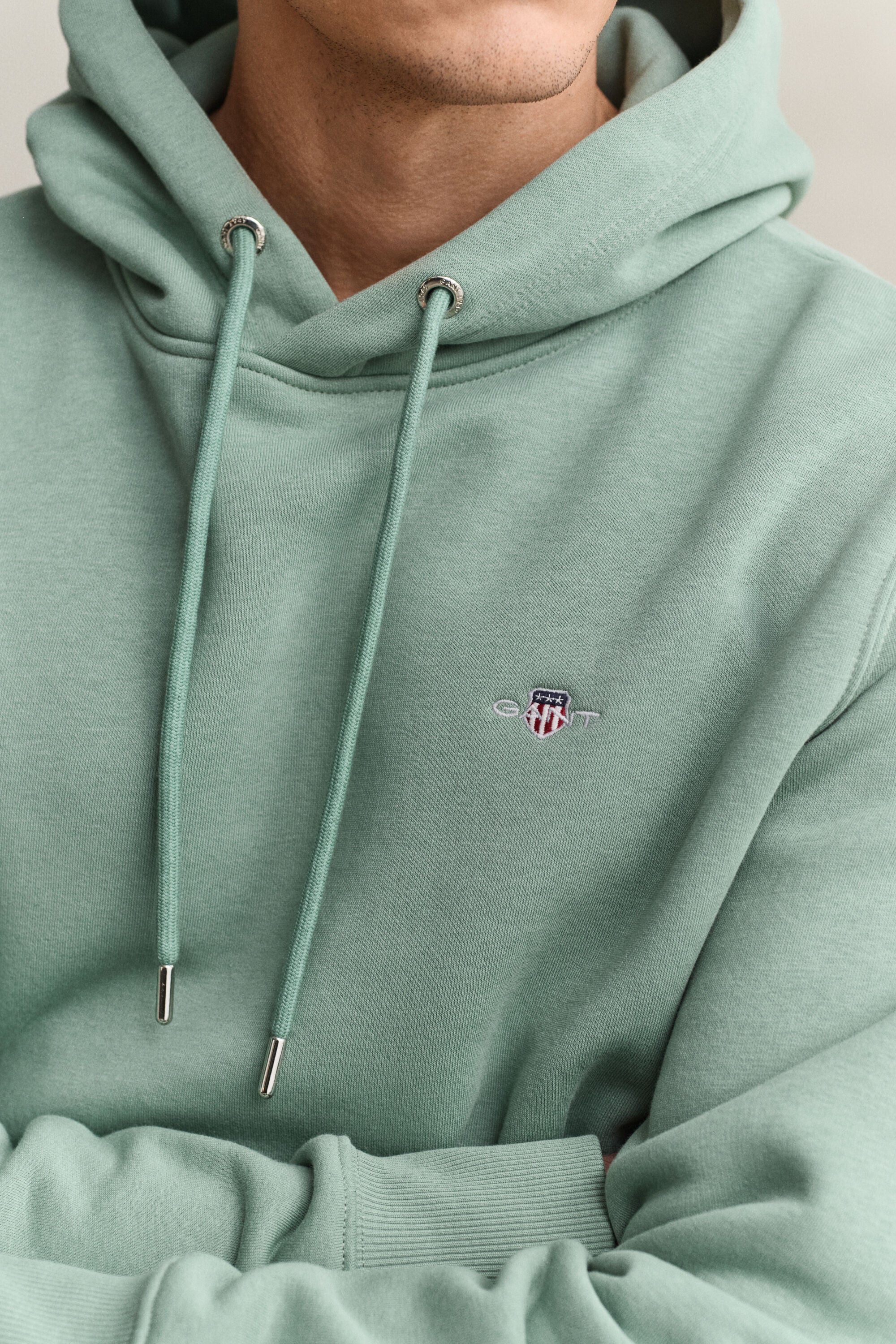 Sudadera con capucha Shield