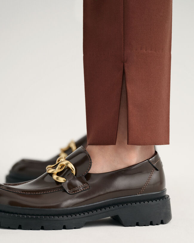 Pantalones Pull-On ajustados en el bajo