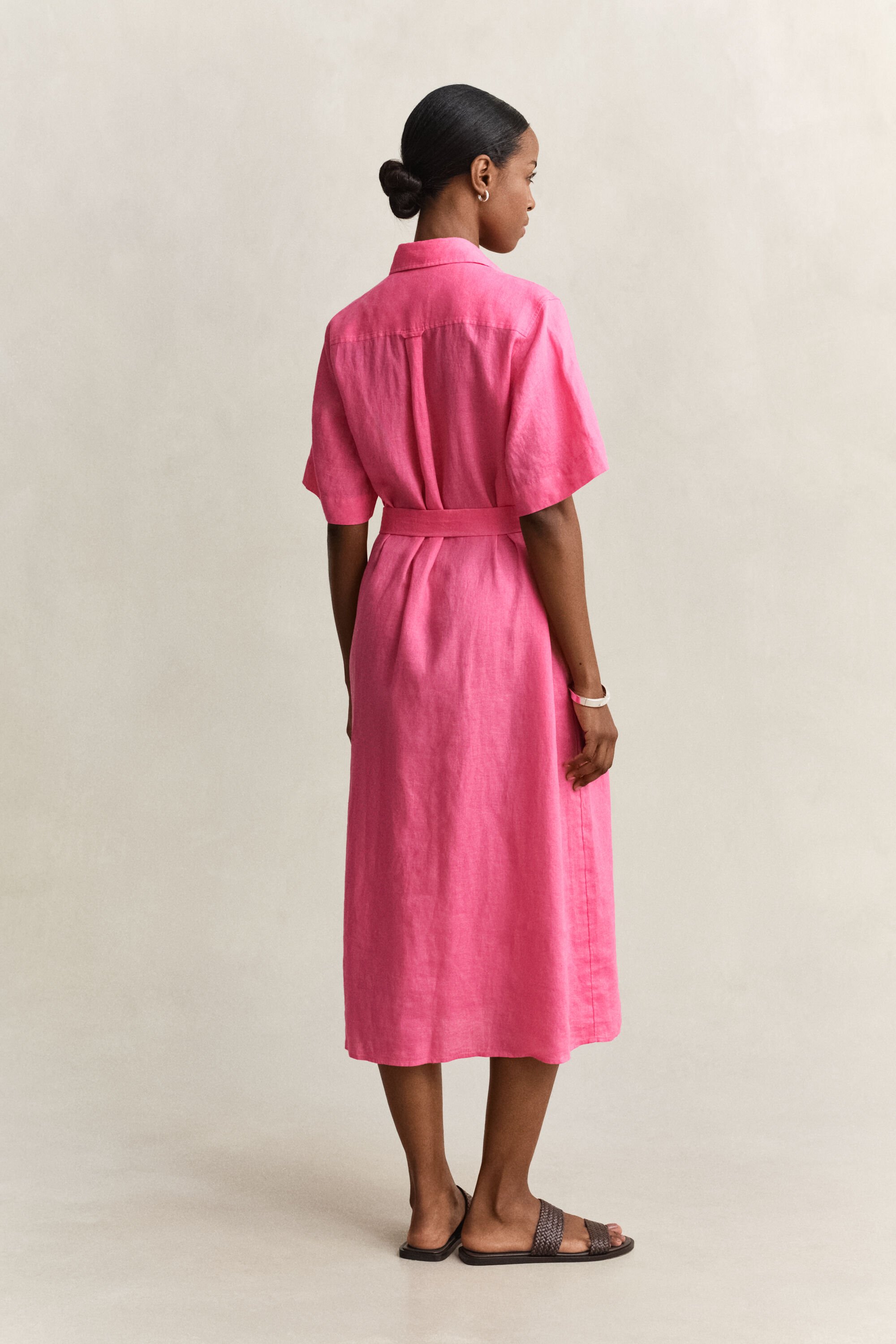 Vestido camisero de lino