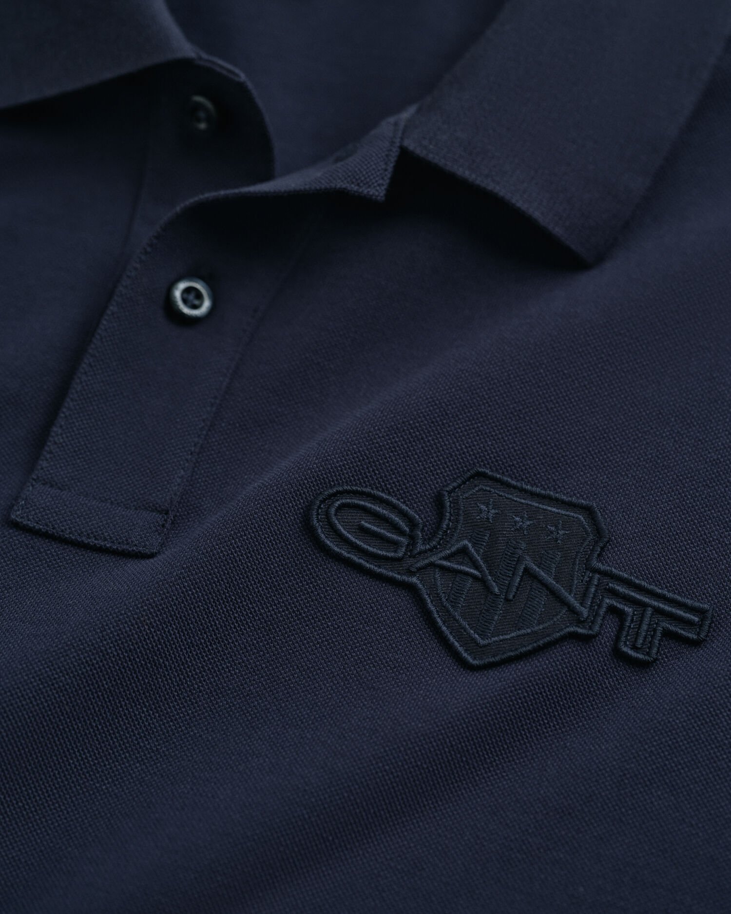 Polo Tonal Shield