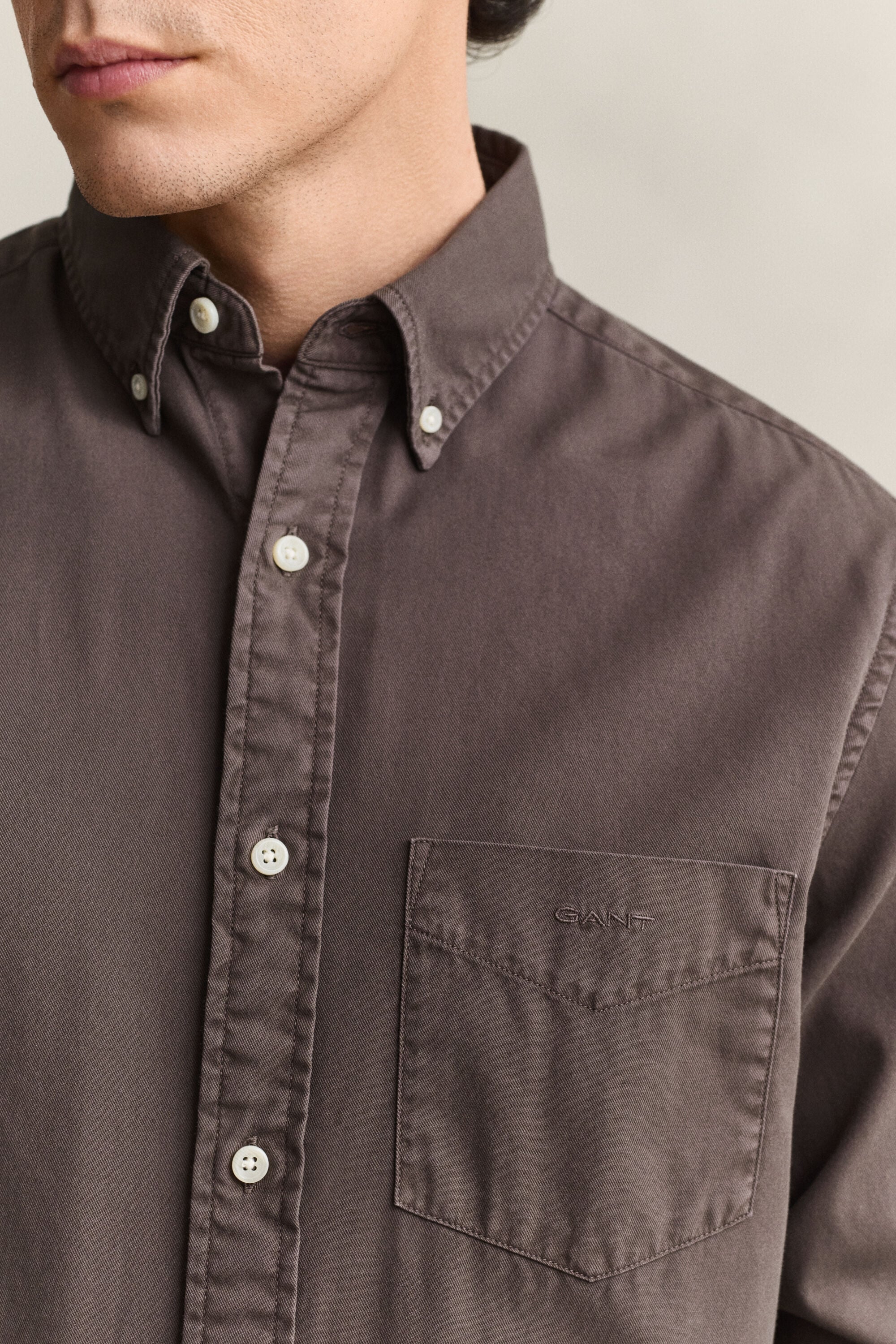 Camisa Regular Fit de sarga