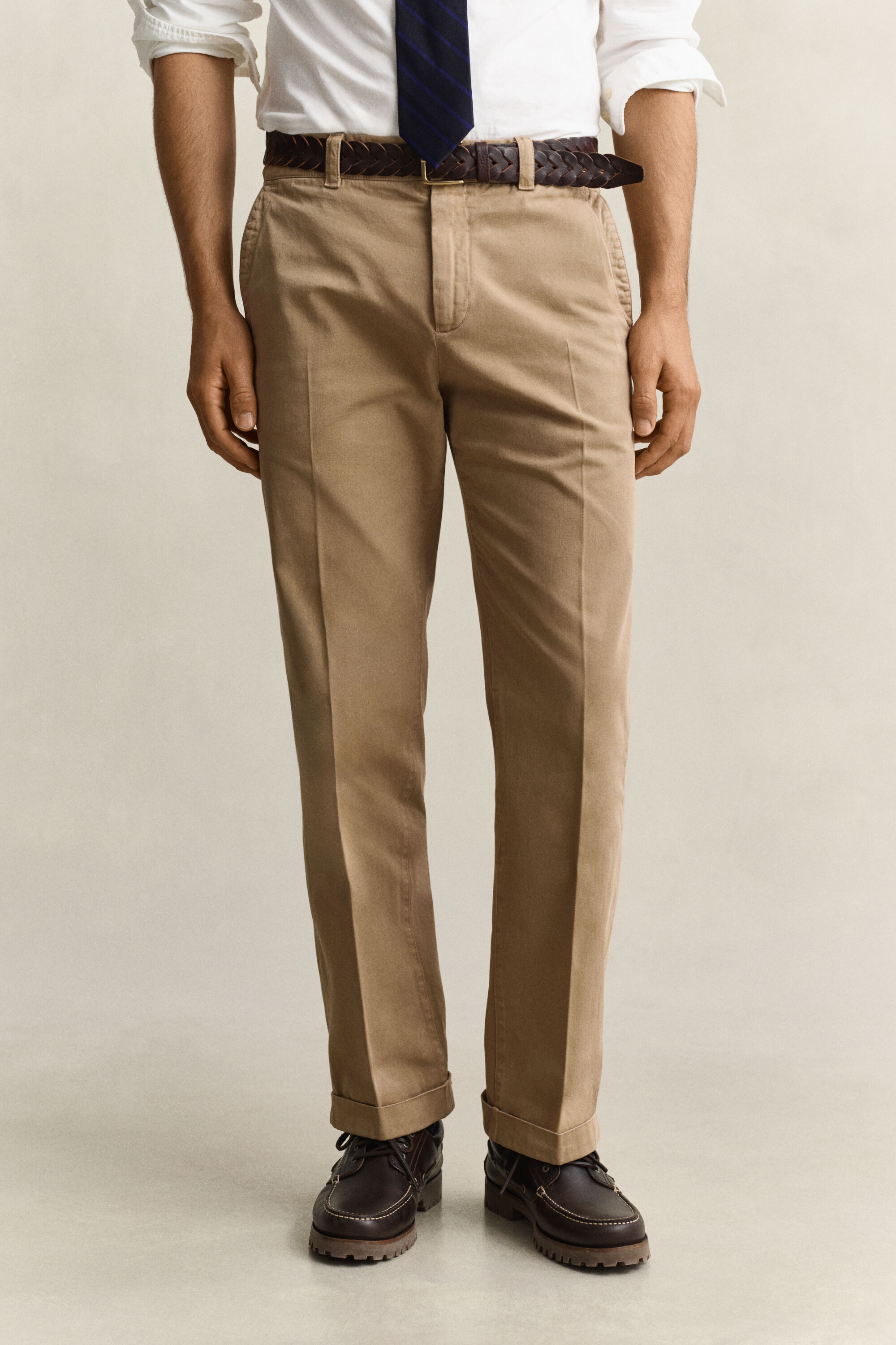 Pantalones chinos de sarga de algodón Gant x Yale