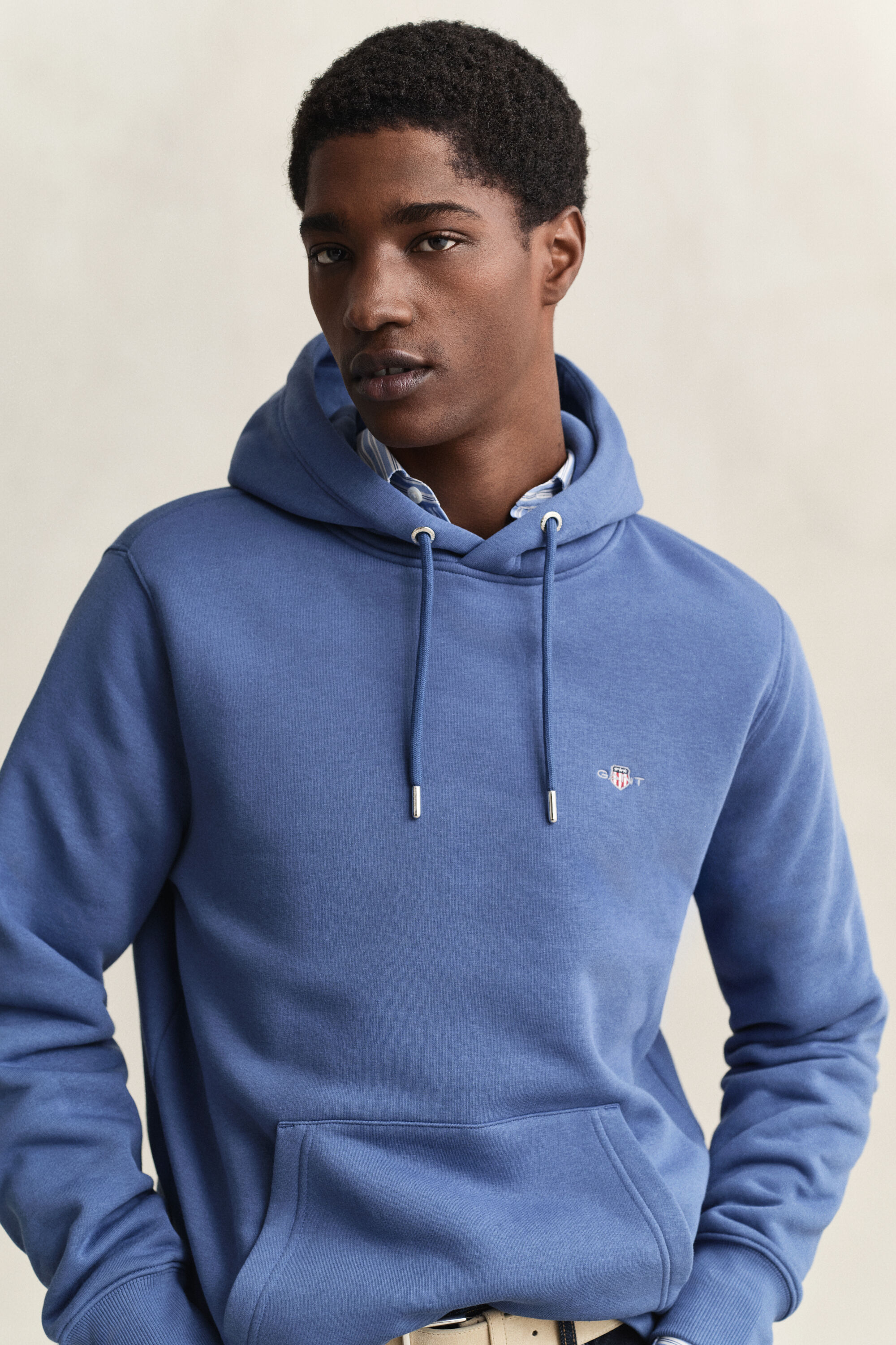 Sudadera con capucha Shield