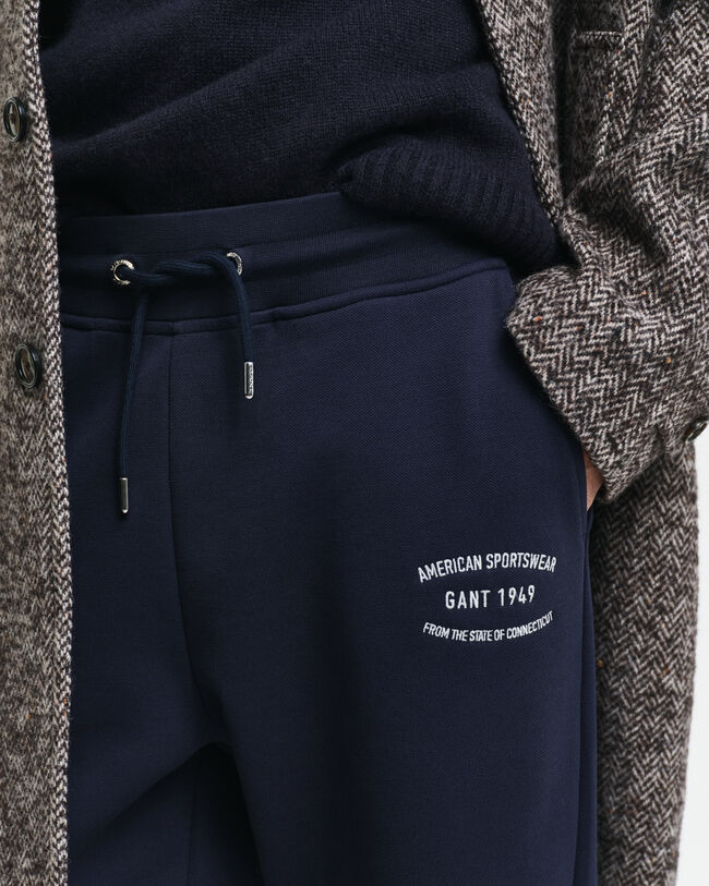 Pantalones de deporte con dise&ntilde;o de peque&ntilde;as dimensiones