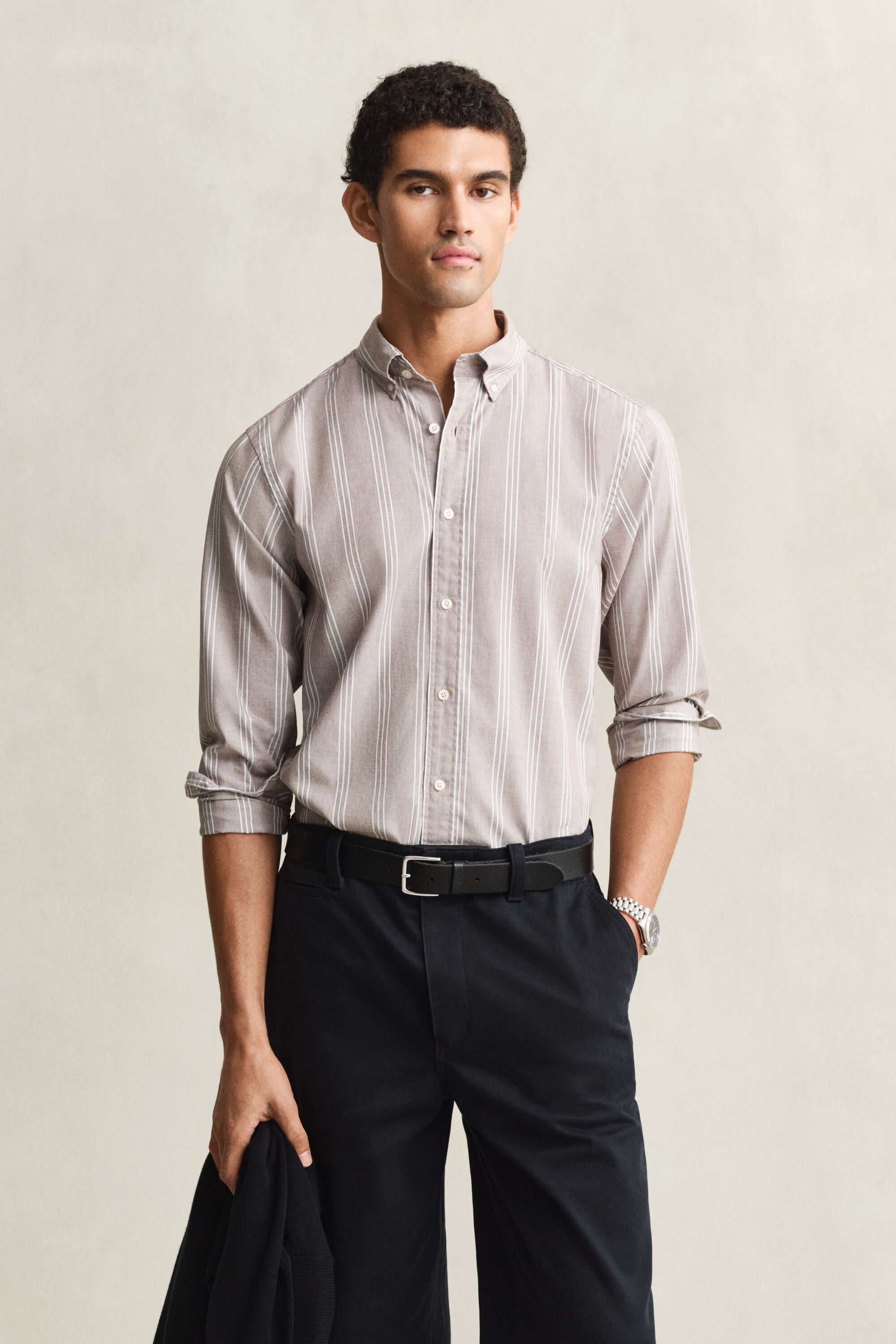 Camisa Regular Fit de popelina a rayas fil-à-fil